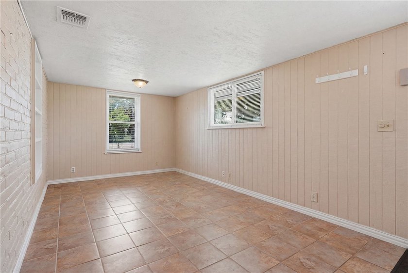 Welcome to your Ingleside on the Bay coastal cutie-painted a - photo 10