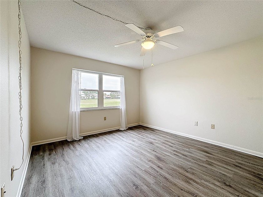 Under contract-accepting backup offers. Experience refined - photo 28