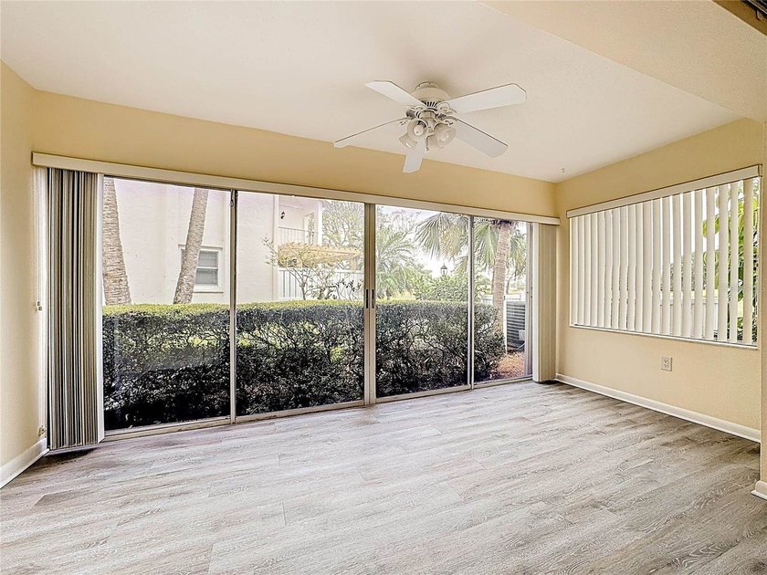Under contract-accepting backup offers. Experience refined - photo 37