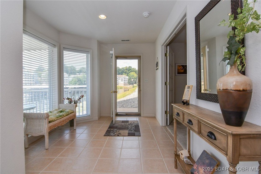 Fantastic condo at Regatta Bay! Clean, Clean, Clean and - photo 2