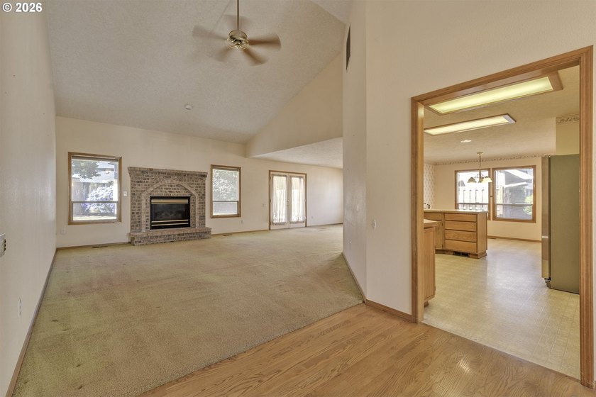 Open House - Friday 7/24, 5pm-7pm, Saturday 7/25, 12pm-2pm - photo 4