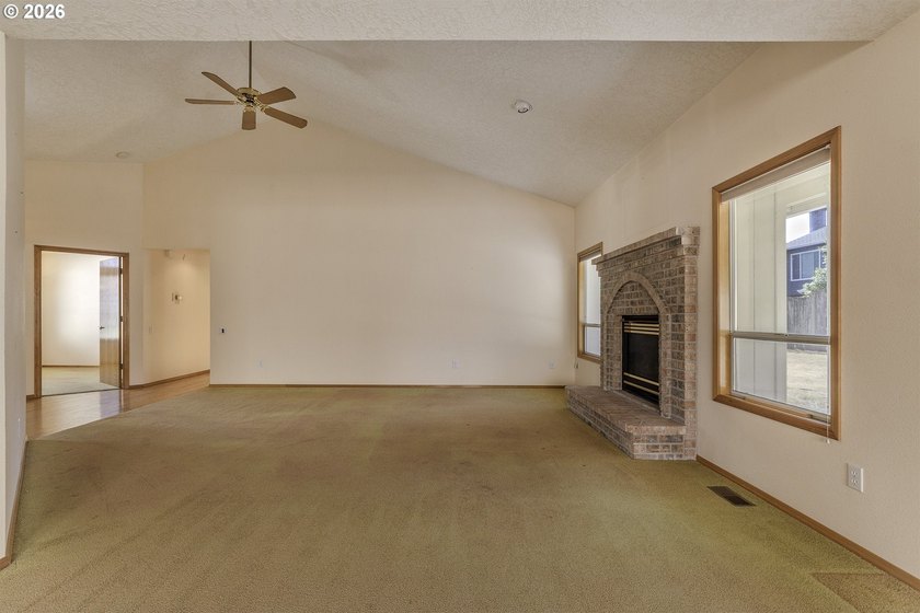 Open House - Friday 7/24, 5pm-7pm, Saturday 7/25, 12pm-2pm - photo 6