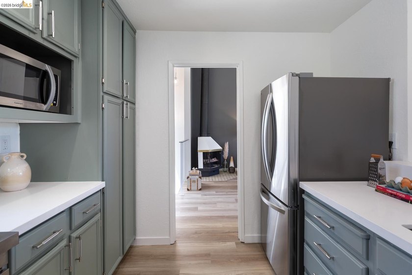 A beautifully updated reverse floor plan condo offering an - photo 18