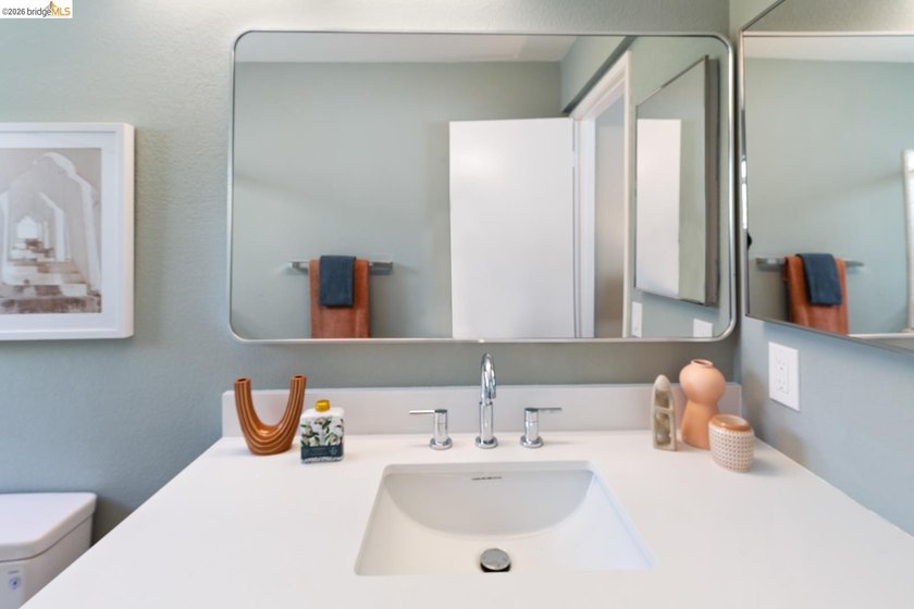 A beautifully updated reverse floor plan condo offering an - photo 35