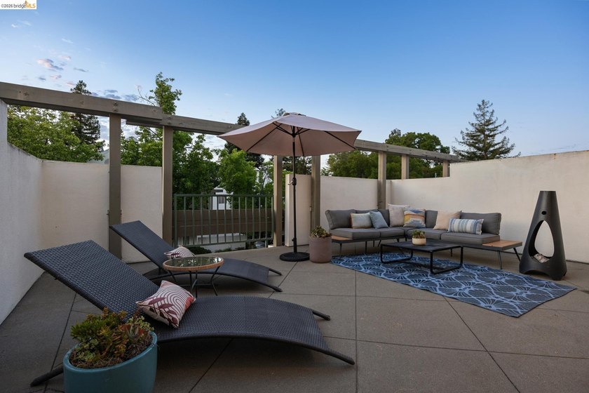 A beautifully updated reverse floor plan condo offering an - photo 48