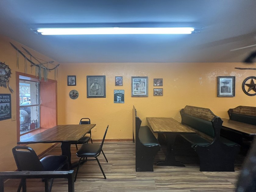 Hardy commercial building on Main St. with unlimited potential - photo 17