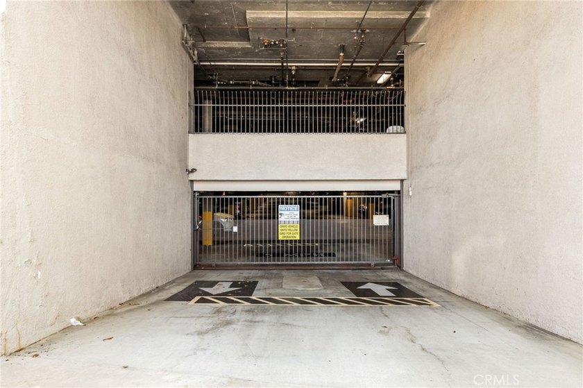 Rare first-floor end-unit condo with no common walls, located in - photo 25