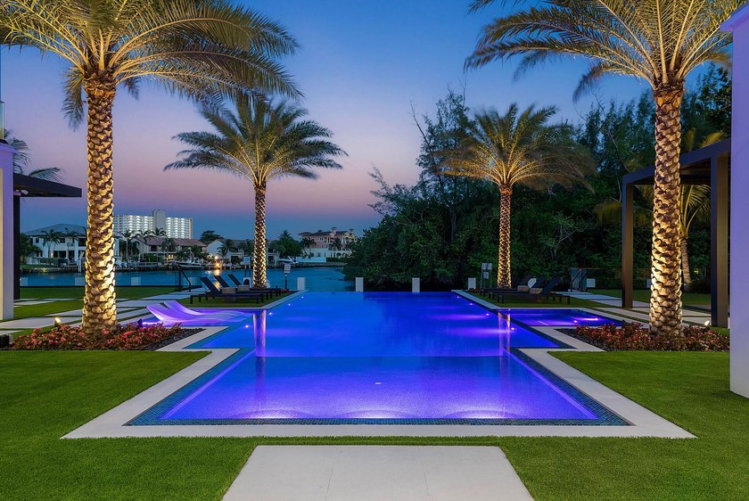 Introducing an exquisite Intracoastal Signature Estate by SRD - photo 8