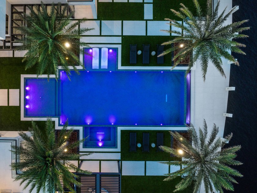 Introducing an exquisite Intracoastal Signature Estate by SRD - photo 9