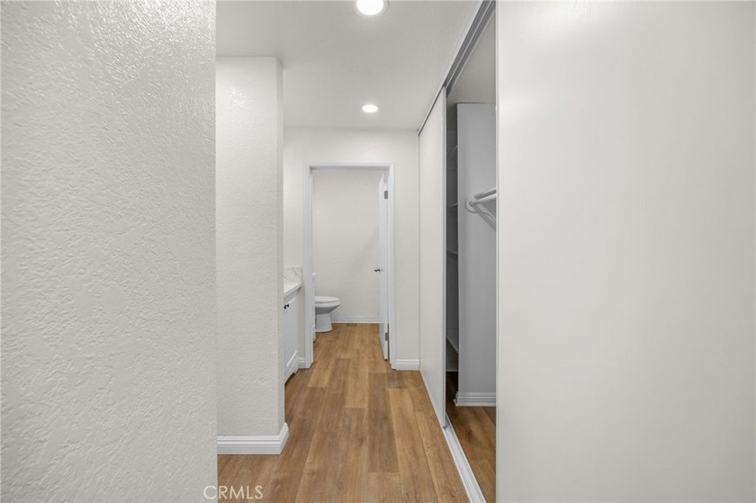 Welcome to 600 W 3rd Street, Unit B205, a fully remodeled - photo 17