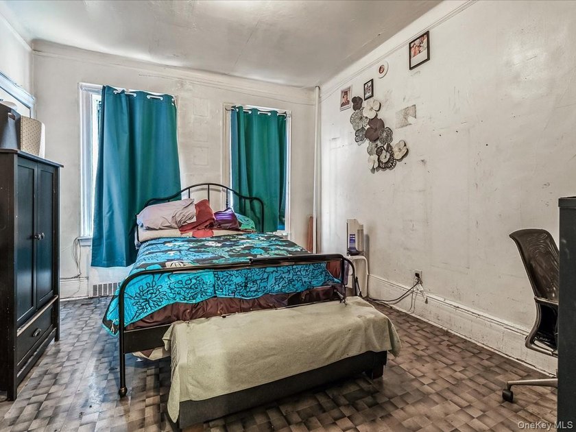 Welcome to 561 Rogers Ave, Brooklyn, NY 11225 - a fantastic - photo 8