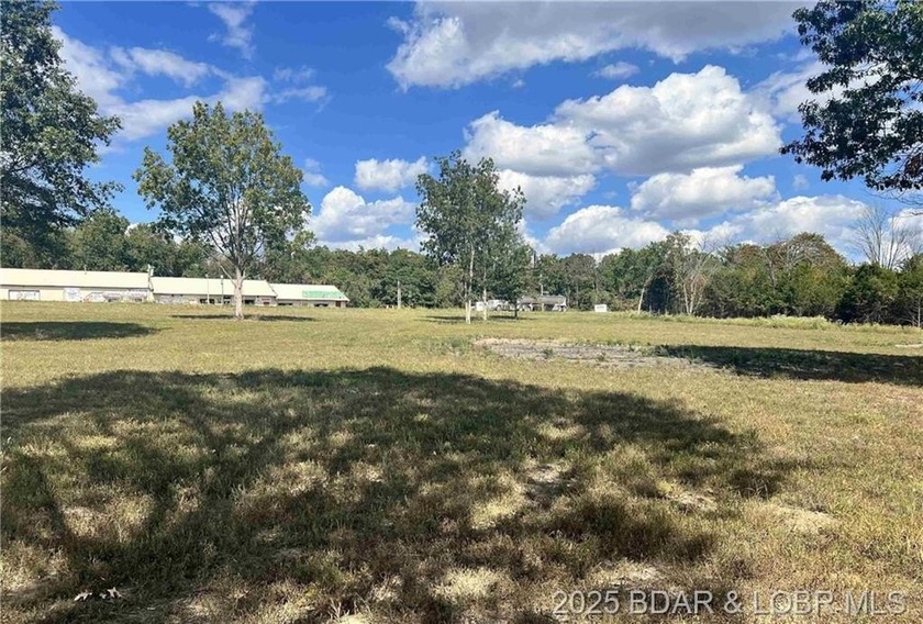 PRIME INVESTMENT OPPORTUNITY! These 14 acres offer an - photo 5