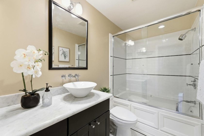 Located in San Jose, this bright, completly updated, single - photo 26