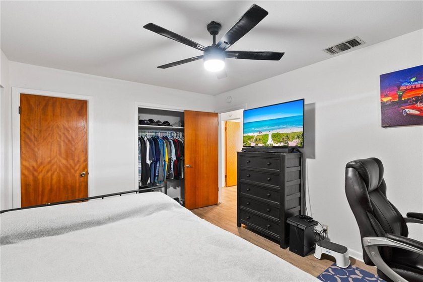 Welcome to a beautifully updated, move-in-ready home that's full - photo 9