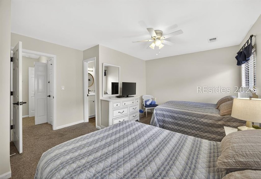 Excellent opportunity for both personal enjoyment and rental - photo 43