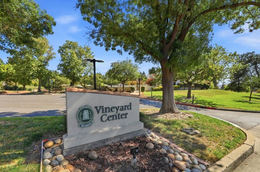 Located in San Jose, this bright, completly updated, single - photo 46
