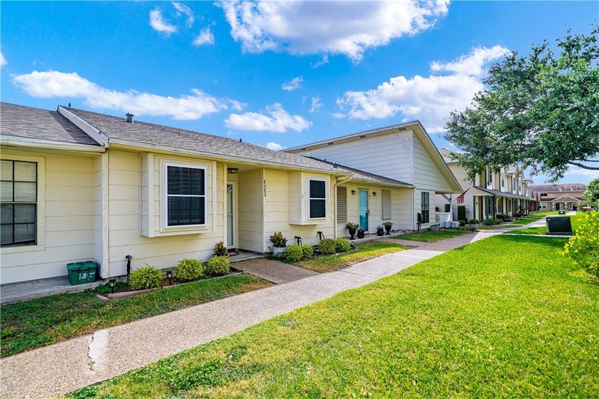 Welcome to The Mansions! This charming 2 bedroom, 2 full - photo 2