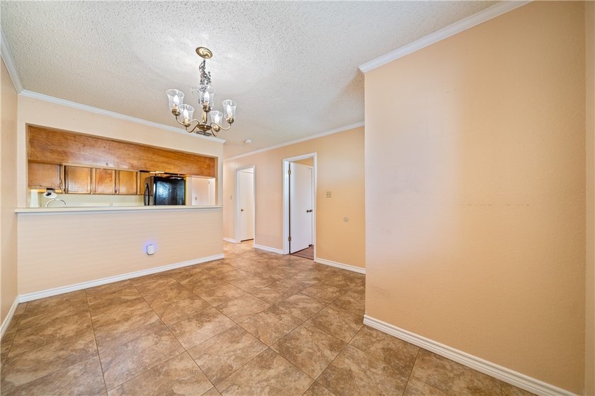 Welcome to The Mansions! This charming 2 bedroom, 2 full - photo 6