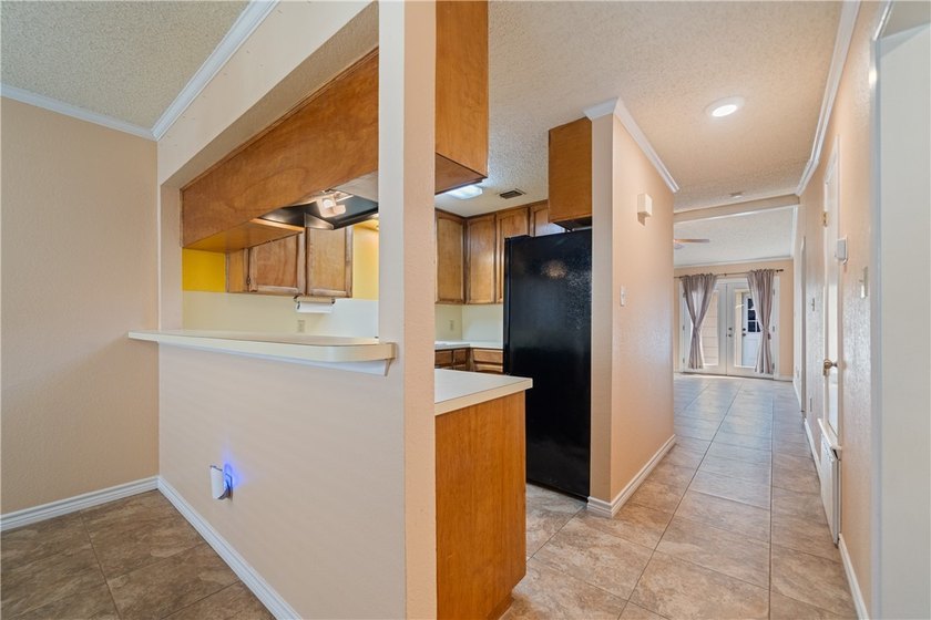 Welcome to The Mansions! This charming 2 bedroom, 2 full - photo 8