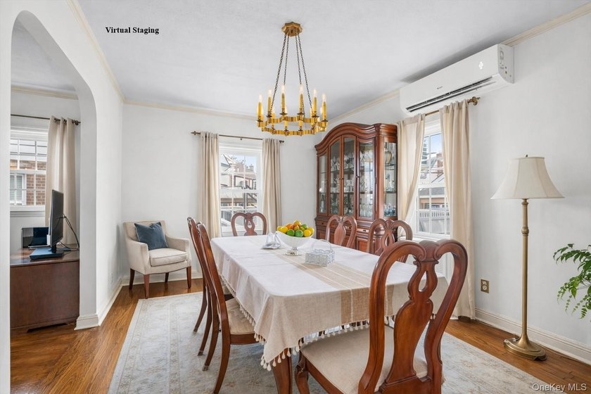 Beautiful Detached Colonial Single Family Home in Prime Bayside - photo 6