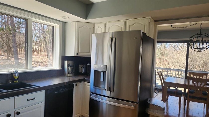 Absolutely stunning views of Lake Charlevoix! Located at the end - photo 6
