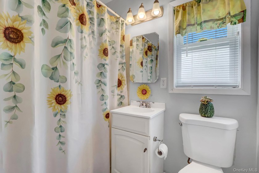 Don't miss this charming and well-maintained, second floor - photo 12