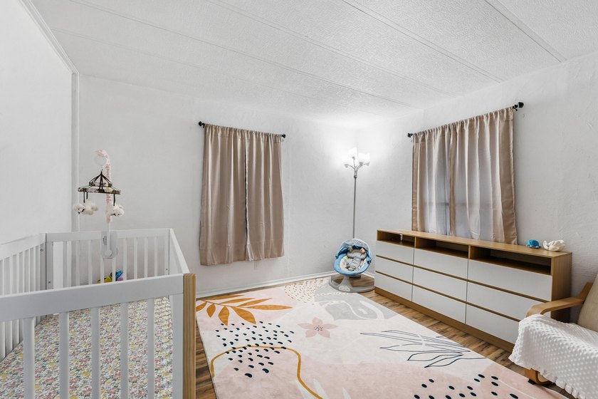 This beautifully maintained 3-bedroom split floor plan offers - photo 16