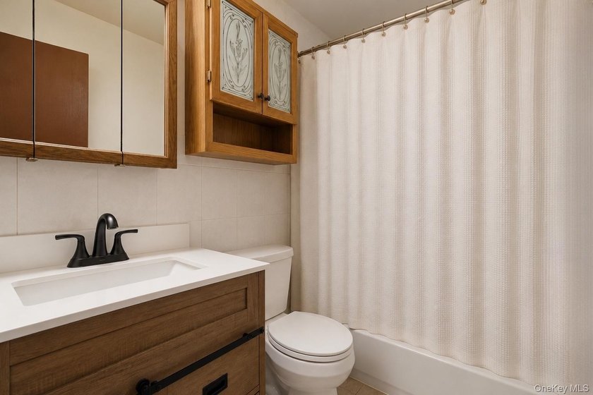Welcome to this charming home located at 1016 Howells Rd in Bay - photo 10