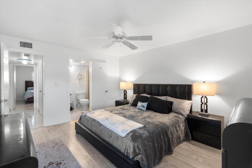 Prime Waterfront Condo in North Palm Beach Condo Features - photo 11