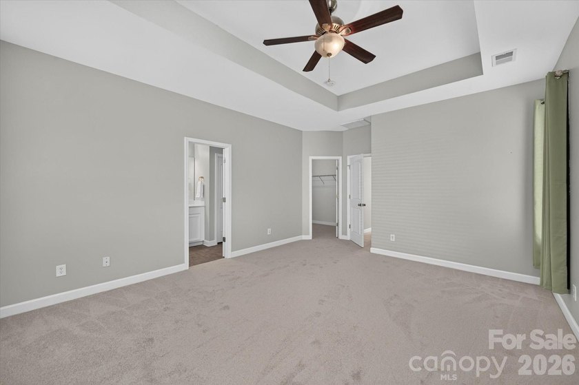 Designed with both elegant entertaining and everyday comfort in - photo 25