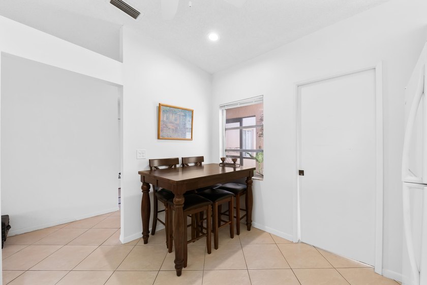 Welcome to this well-maintained 2-bedroom, 2-bathroom villa in - photo 19