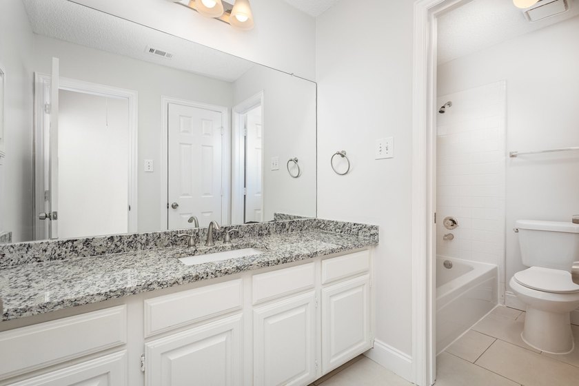 Incredible 5 bedroom, 3.5 bath in Lakes of Coppell. Sparkling - photo 31