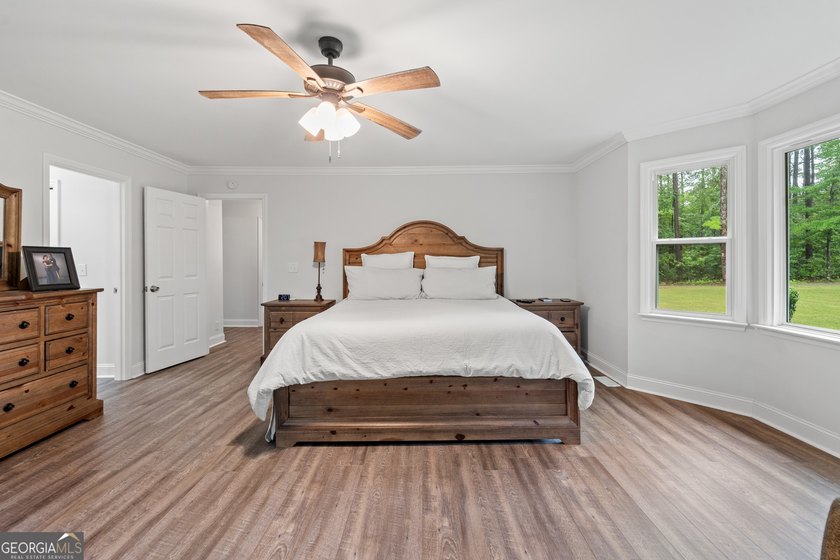 Welcome to your own private retreat, where peaceful country - photo 32