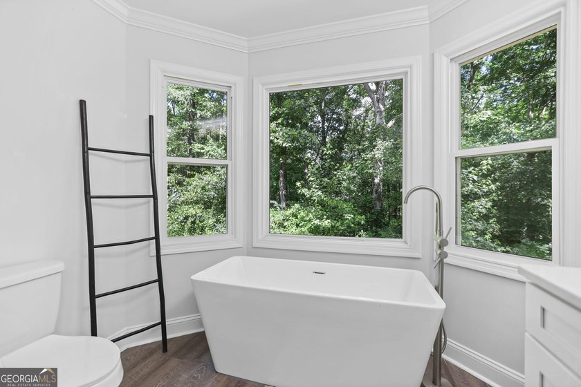 Welcome to your own private retreat, where peaceful country - photo 39