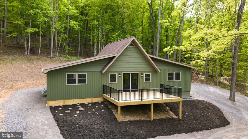 Stunning modern chalet in a private mountain lake community! - photo 13