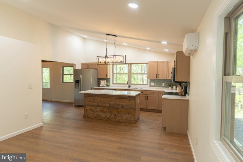 Stunning modern chalet in a private mountain lake community! - photo 40