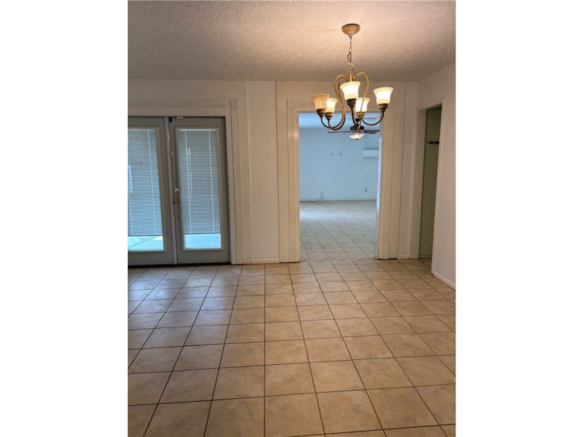 Investor Special - Endless Potential! Opportunity awaits at 4633 - photo 5