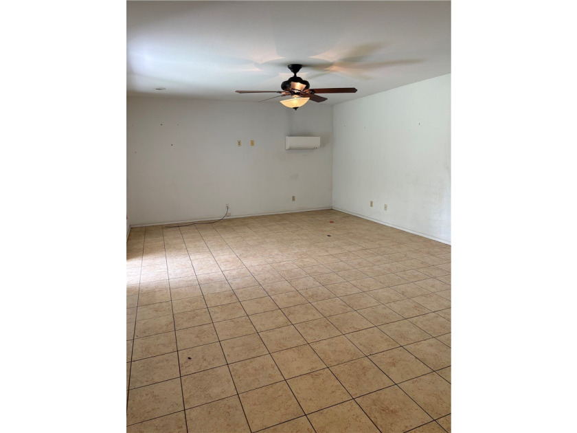 Investor Special - Endless Potential! Opportunity awaits at 4633 - photo 6