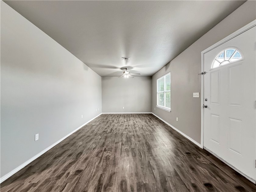 Move-in ready! This beautifully updated 3-bedroom, 2-bath home - photo 4