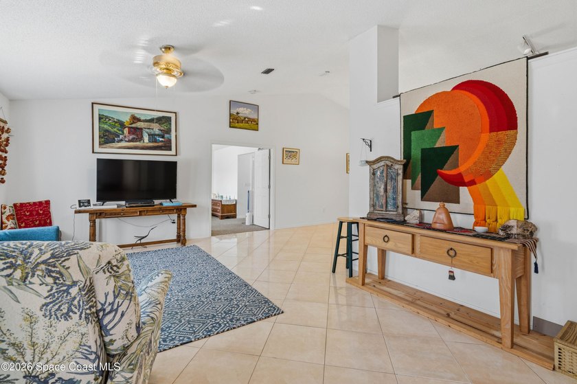 RARE find! This well-maintained 3/2/2 home sits on a half-acre - photo 9