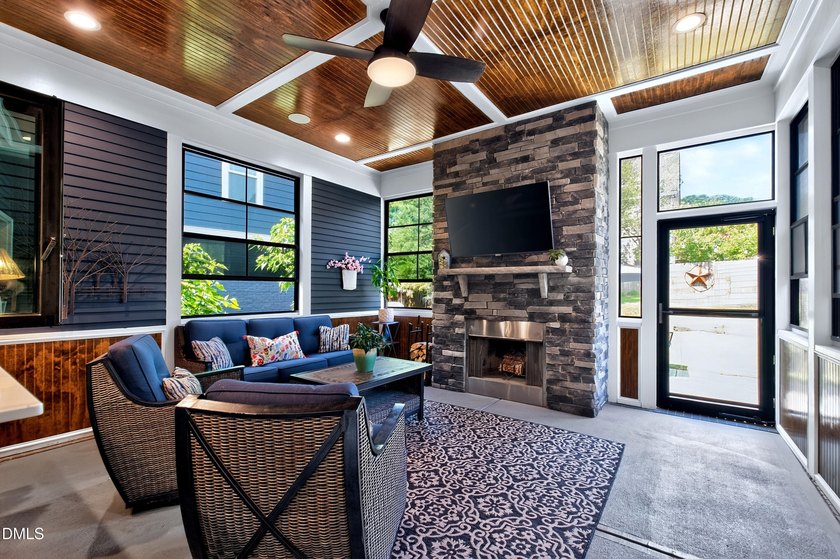 Located in the heart of Raleigh's coveted Sunset Hills - photo 4