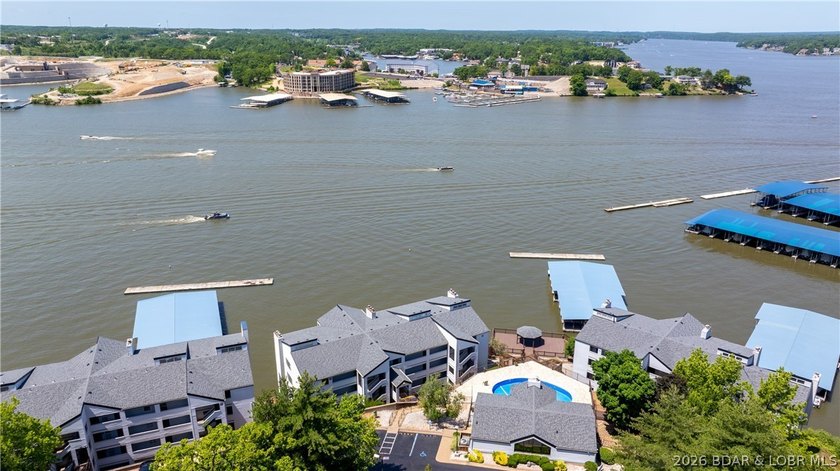 Discover the perfect blend of comfort, convenience &amp; lake - photo 26