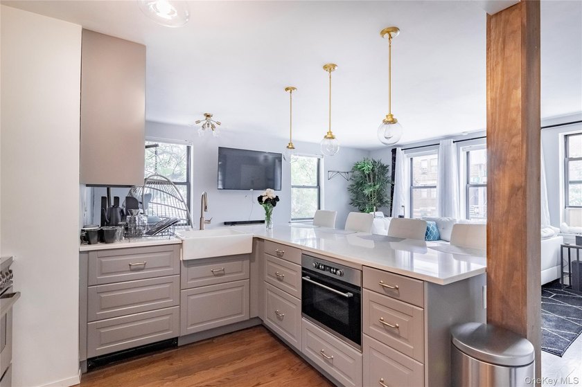 Located in a well-maintained building, Unit 2D offers a - photo 2