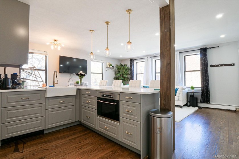 Located in a well-maintained building, Unit 2D offers a - photo 8