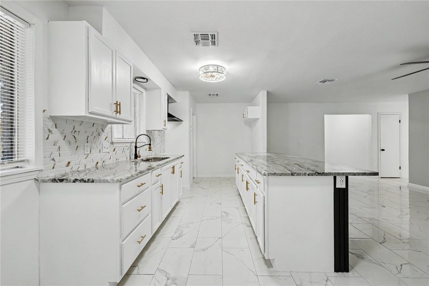 Welcome to 4329 Marie, where modern design meets timeless - photo 6