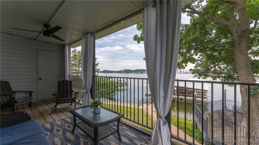 Discover lakeside living at its finest with this cozy 2-bed - photo 7