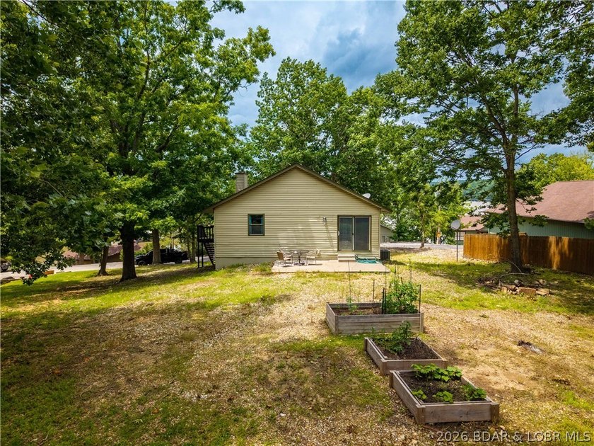 Welcome to lake living at its finest in the desirable Fawn - photo 23