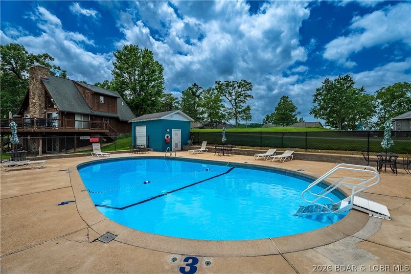 Welcome to lake living at its finest in the desirable Fawn - photo 38