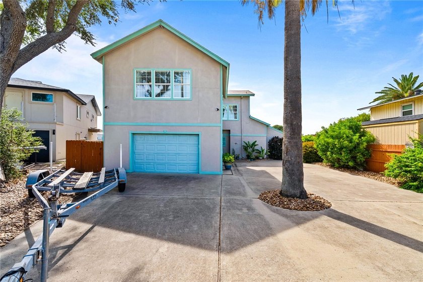 Priced to sell! Experience waterfront living in this beautifully - photo 7