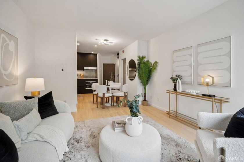 Location, Light and Excellence! This updated two-story condo - photo 14